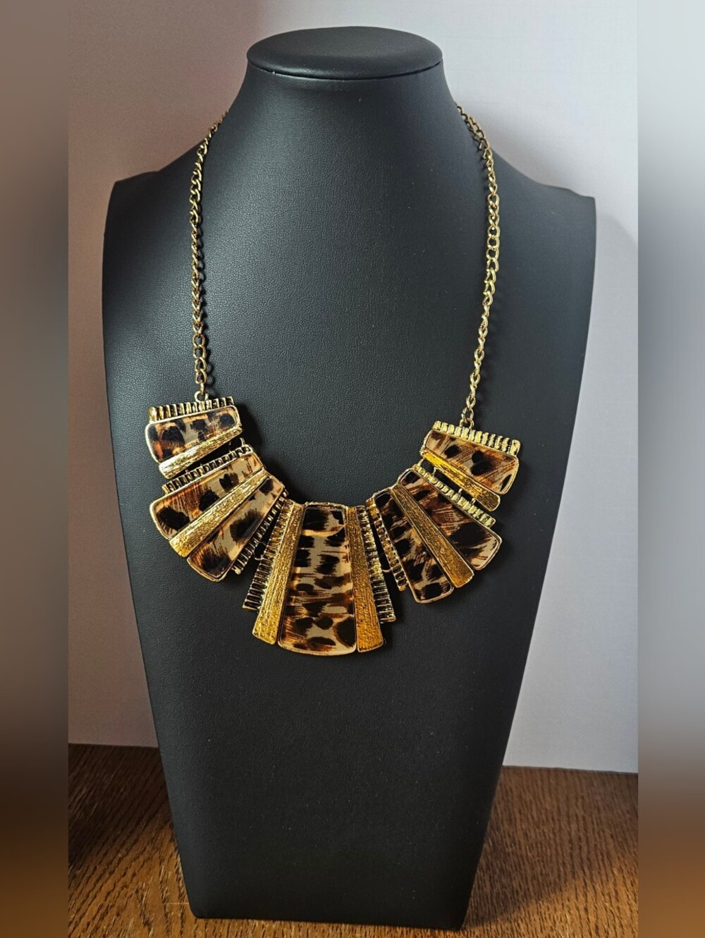 Statement Collar Necklace Gold Tone Leopard Cheetah Print Fan Bib 11"